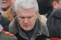 Литвин последние десять лет не живет, а страдает