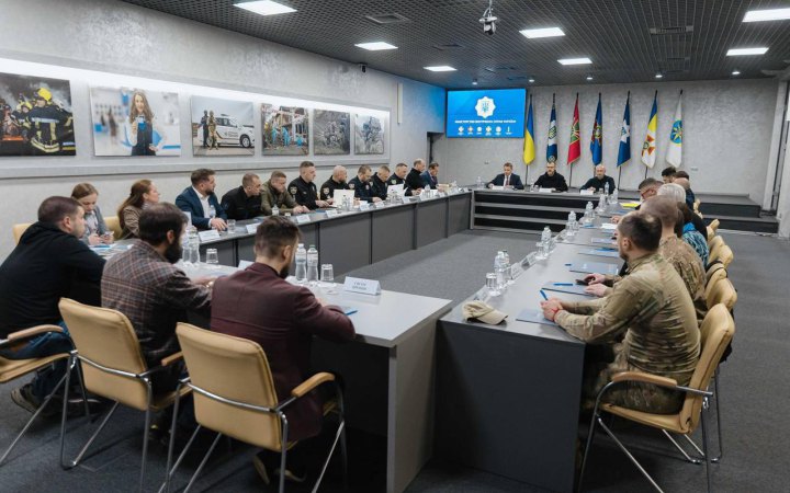 Клименко: проведено експертні консультації щодо врегулювання цивільної вогнепальної зброї