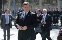 Журналистов, освещающих визит Януковича в Енакиево, держат в столовой