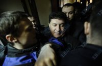 Кияни захопили кабінет Попова