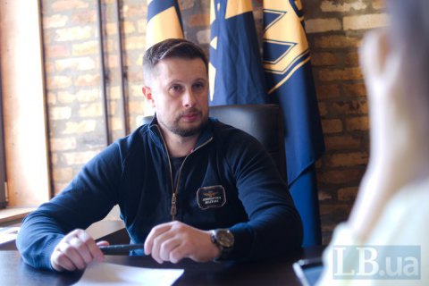 Лидер "Нацкорпуса" поставил Зеленскому ультиматум из-за телемоста с РФ