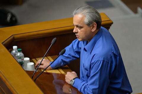 Президент должен заниматься не разрисованными дверьми, а возможным обострением на фронте, - Рахманин