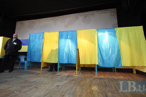 Более 180 тыс. украинцев изменили место голосования, - ЦИК