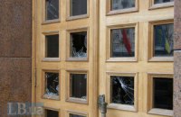 Митингующие просят всех посторонних уйти из Киевсовета