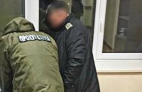 Співробітників Чернівецької митниці підозрюють у незаконному ввезенні тютюнових виробів та ухиленні від сплати податків