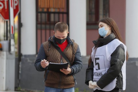 Объявлен экзит-пол опроса Зеленского: сокращение количества нардепов поддержали 95%