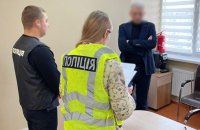 Проректора одного зі столичних вишів правоохоронці підозрюють у хабарництві