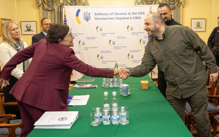 Умєров і Камишін обговорили зі спецпредставницею США Пріцкер прямі закупівлі з американськими компаніями