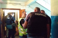 Житель Киева взял в заложники собственных детей