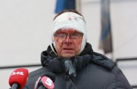 Під час спроби штурму наметового містечка під Радою постраждали 14 правоохоронців і 2 цивільних (оновлено)