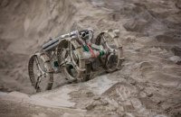 NASA випробувало новий компактний місяцехід