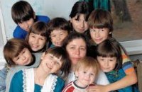 Матерей-героинь передали в ведомство Тигипко