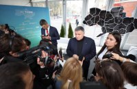 Аваков: мы должны выиграть не автоматную перестрелку в Золотом, а стратегическую войну