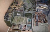 У маріупольському гуртожитку знайшли арсенал зброї