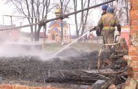 Росіяни обстрілами знищили амбулаторію на Сумщині