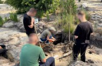За місяць поліція вилучила на Рівненщині 52 кг незаконного видобутого бурштину