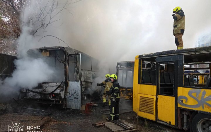 Головне за ніч та ранок середи, 28 жовтня: режим тиші в Олешках, понад 190 боєзіткнень, зустріч Зеленського з журналістами