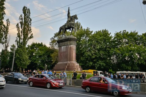 Министр культуры предложил перенести киевский памятник Щорсу в музей