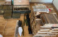 Полиция изъяла у жителя Киевщины арсенал оружия