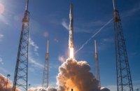 SpaceX начала очередной массовый запуск спутников. Видео