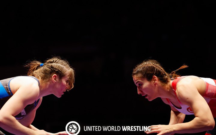 Українські спортсменки вибороли три срібні нагороди на ЧЄ-2024 з боротьби