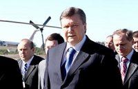 Янукович поручил разобраться с избиением Тимошенко