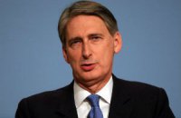 Глава МИД Великобритании сравнил РФ, выводящую войска из Сирии, с мужем, переставшим бить жену