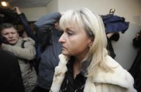 Жену к Луценко таки впустили
