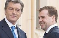 Встреча Ющенко и Медведева ограничится пожатием рук
