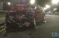 В Киеве произошло ДТП из-за остановившегося на шоссе автомобиля, погиб человек