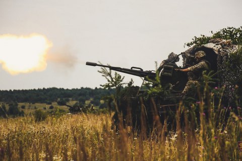 На админгранице с Крымом украинские морпехи тренировались отбивать нападение условного противника 