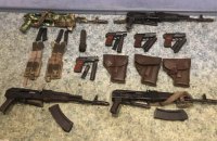 МВС закликає громадян відмовитися від нелегальної зброї: "Не зберігай - здавай!"