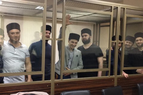 У Росії трьох фігурантів справи "Хізб ут-Тахрір" доставили до суду з температурою
