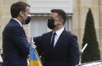 Модернізація «Мінська», ПДЧ в НАТО, візит Макрона. Невідомі подробиці паризьких перемовин Зеленського