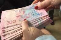 В Полтавской области бизнесмен предлагал начальнику полиции 100 тыс. гривен взятки в год
