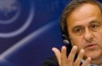 Платини: Украина создает организаторам Евро-2012 много проблем