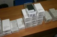 Пограничники изъяли 29 контрабандных телефонов на границе с Румынией