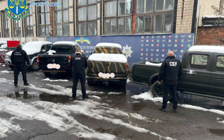 На Вінниччині викрито схему продажу автомобілів на 1,5 млн грн, ввезених як гуманітарну допомогу, - ОГ