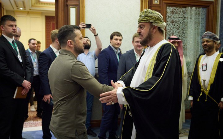 Зеленський провів переговори з главами делегацій ОАЕ, Оману і Кувейту
