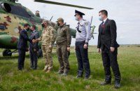 Зеленский почтил в Луганской области память погибших во Второй мировой войне (обновлено)