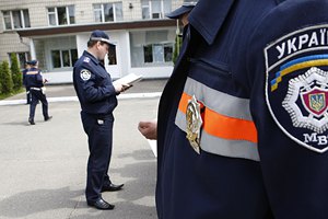 Гаишника-хама уволили из органов