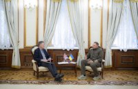 Єрмак обговорив із радником Стармера з нацбезпеки план миру напередодні переговорів у Саудівській Аравії