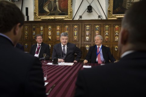 Порошенко анонсировал приход в Украину портового оператора Hutchison Ports 