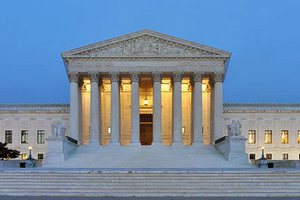 Верховный суд США согласился проверить реформу здравоохранения