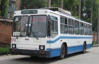 Житель Полтави потрапив у лікарню після удару струмом у тролейбусі