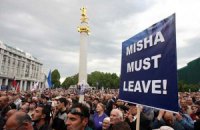 Власти Грузии готовятся провести парад на месте акций оппозиции