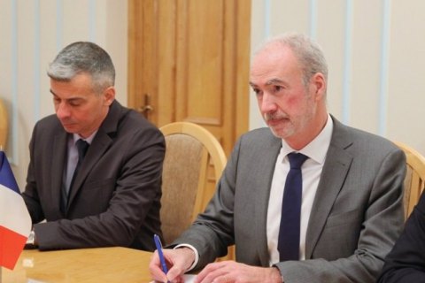 Франция готова помочь Украине в расшифровке "черных ящиков" сбитого самолета МАУ, - посол