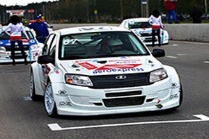 Гоночную Lada Granta отправили на тесты в Европу