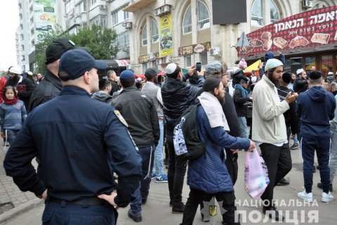 В Умань прибыли уже 17 тысяч паломников-хасидов из 6 стран мира, - Нацполиция