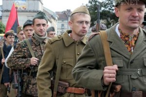 Участники марша УПА прошли колонной по центру Львова 